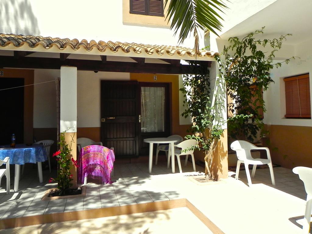 Viviendas Turisticas Vacacionales Allida Playa Migjorn Exterior foto